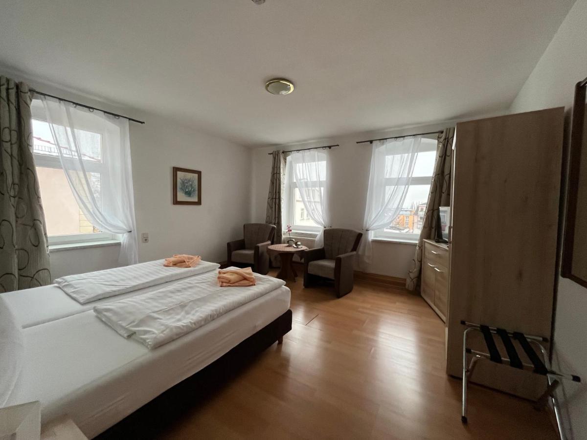 Pension Am Renner Dresden Buitenkant foto