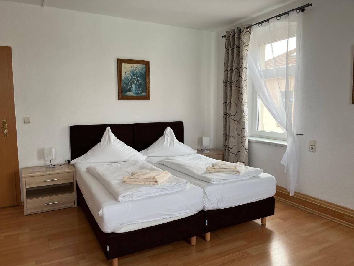 Pension Am Renner Dresden Buitenkant foto