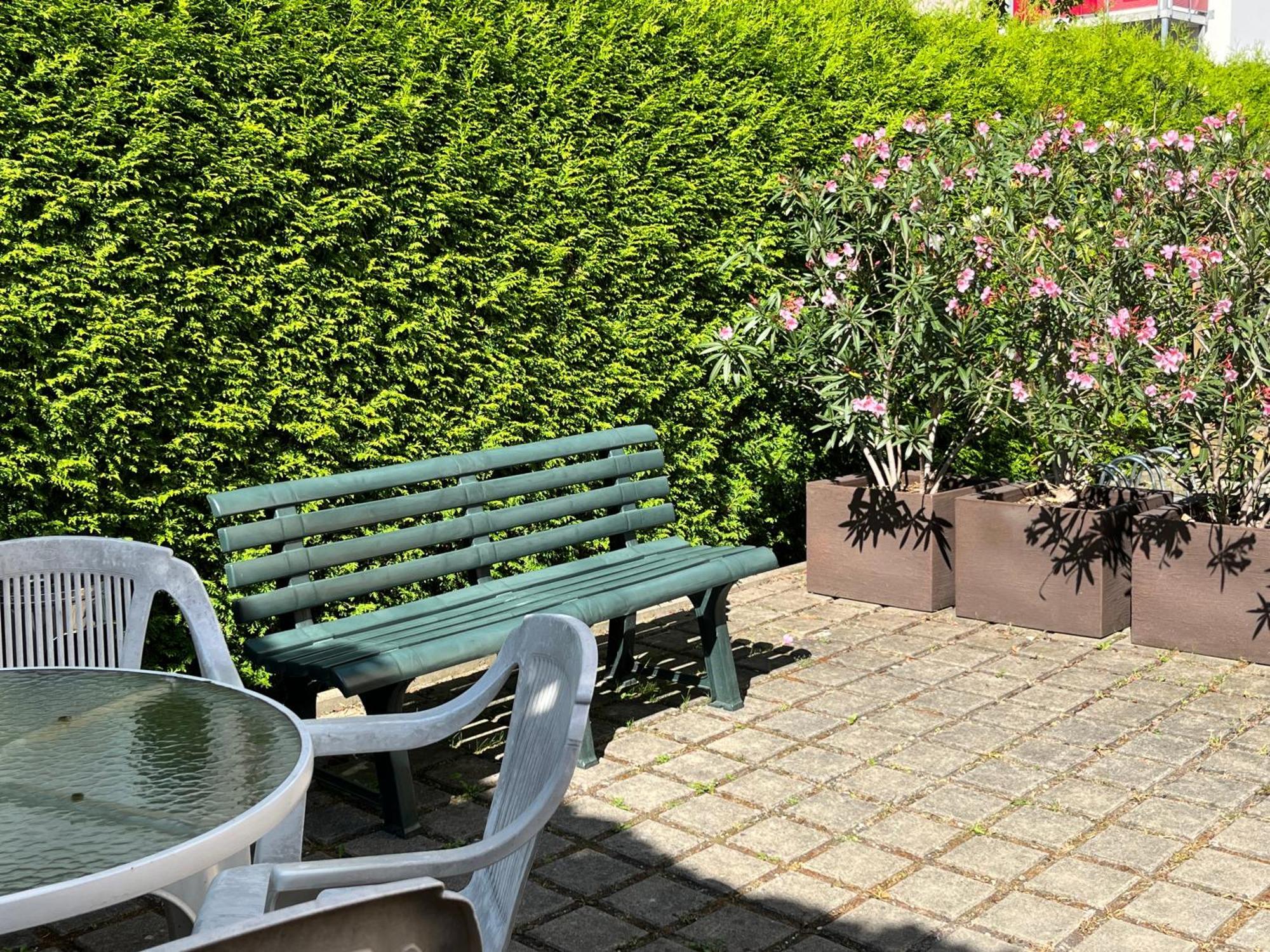 Pension Am Renner Dresden Buitenkant foto