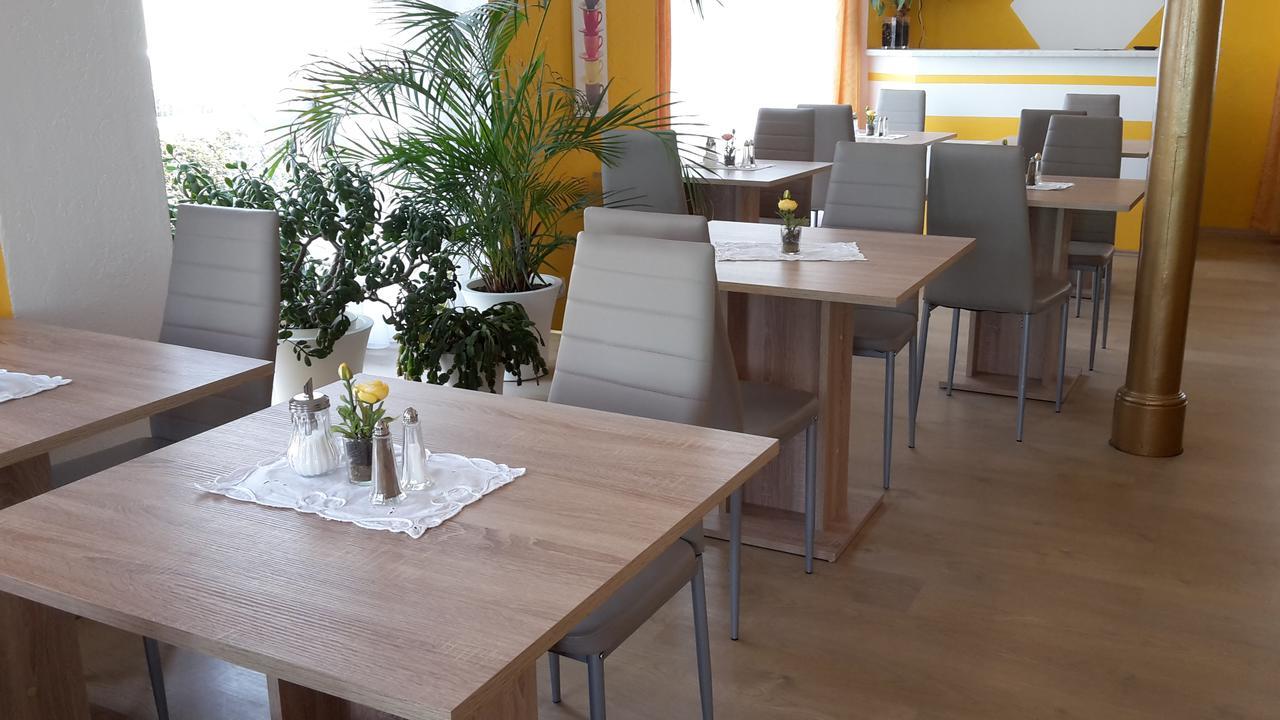 Pension Am Renner Dresden Buitenkant foto